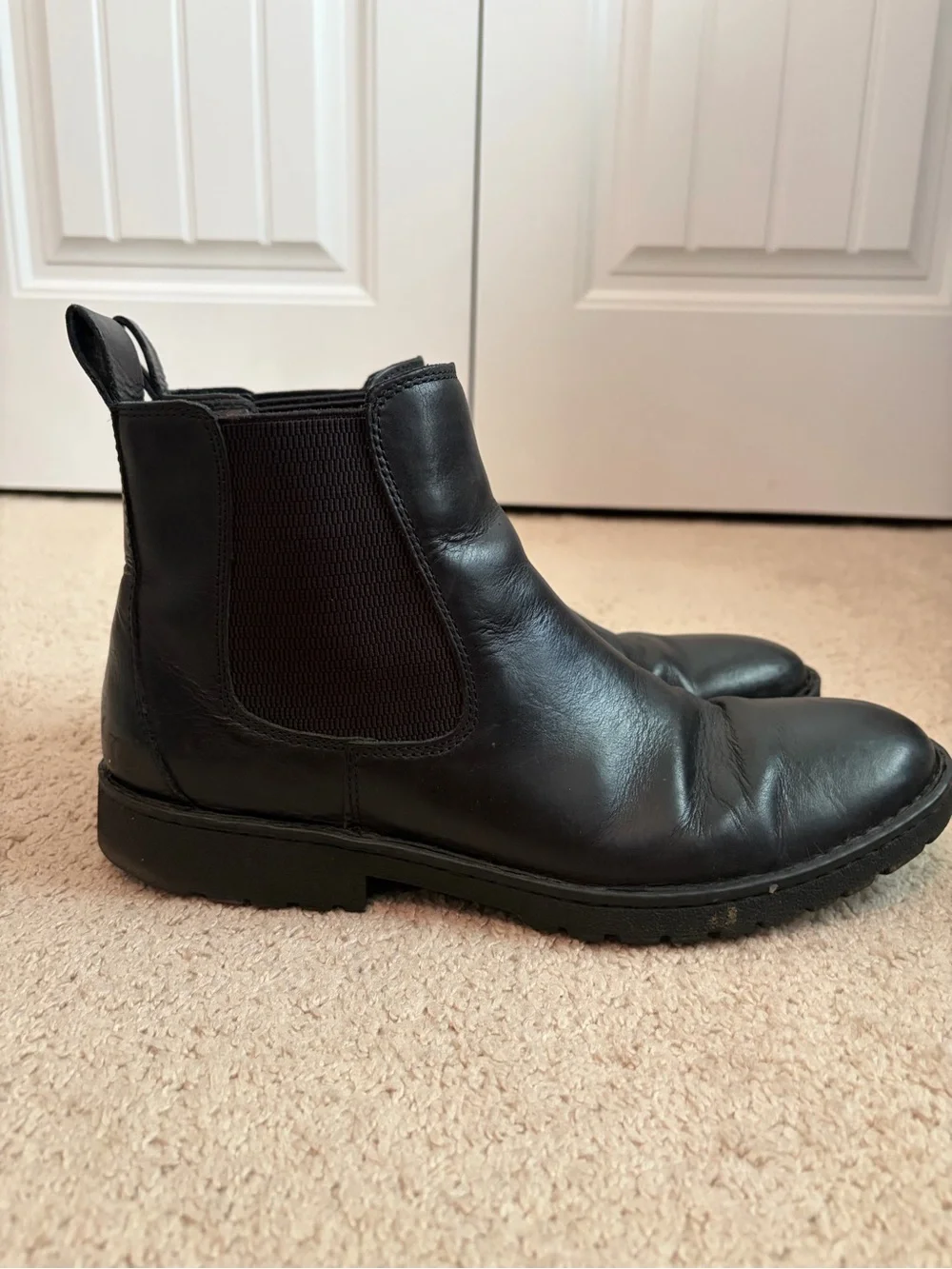 Born Men's Black Leather Chelsea Ankle Boots Slip-On Comfort Round Toe Sz 11.5 M